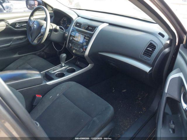 Nissan Altima 2.5 S Image 5