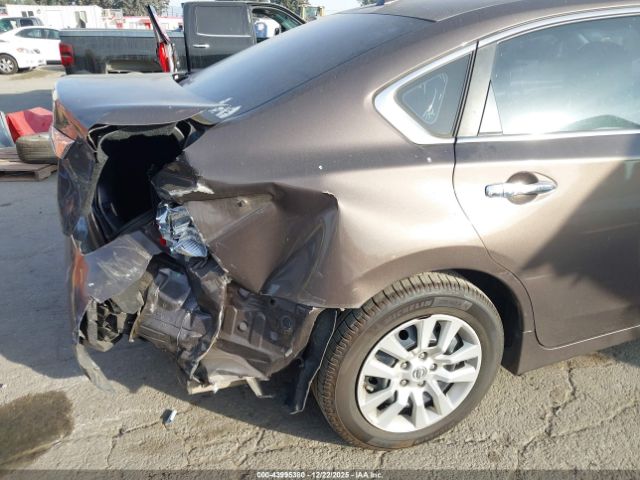 Nissan Altima 2.5 S Image 3