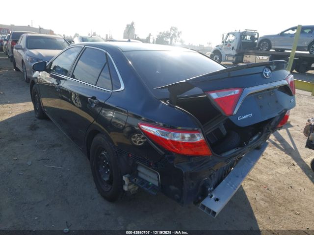 Toyota Camry Se Image 19