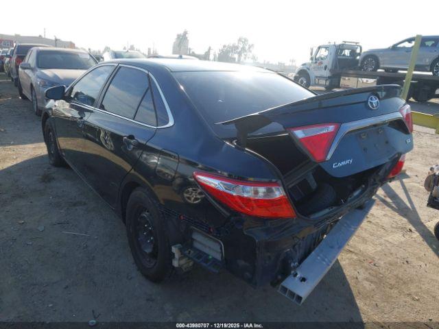 Toyota Camry Se Image 19