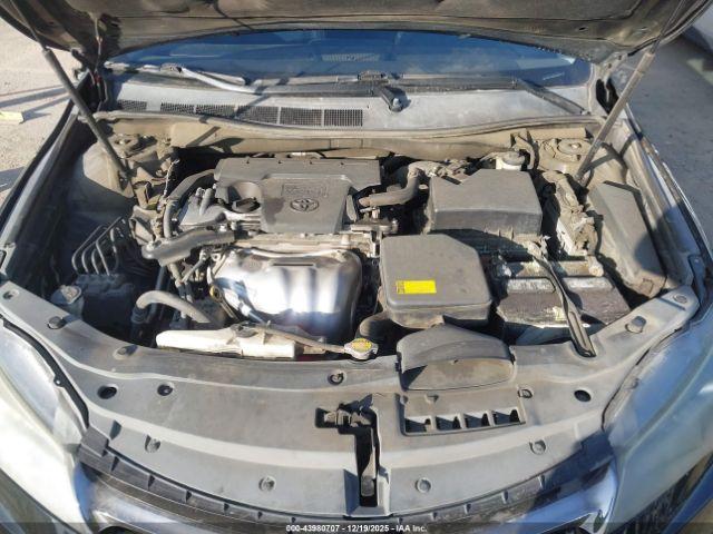 Toyota Camry Se Image 13