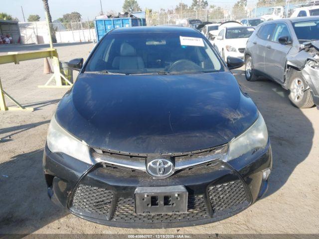 Toyota Camry Se Image 5