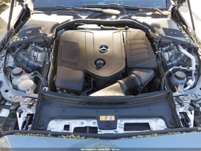 Mercedes-Benz C-Class Sedan Image 9