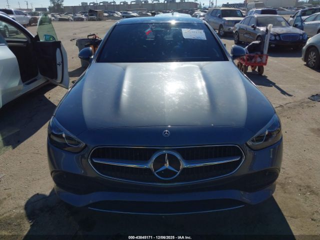 Mercedes-Benz C-Class Sedan Image 14