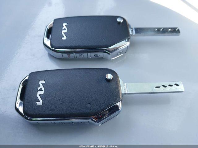 Kia Forte Lxs Image 11