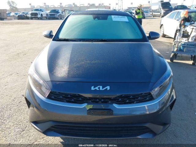 Kia Forte Lxs Image 13