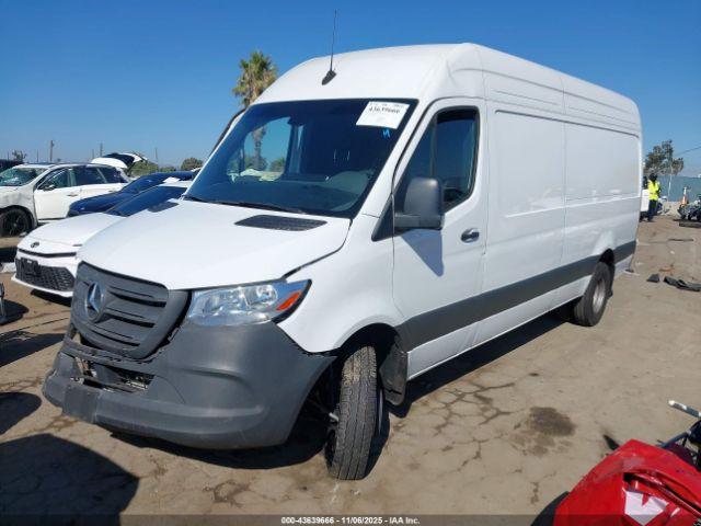 Mercedes-Benz Sprinter 3500 High Roof 4-cyl Diesel Ho Image 5