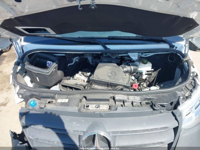 Mercedes-Benz Sprinter 3500 High Roof 4-cyl Diesel Ho Image 2