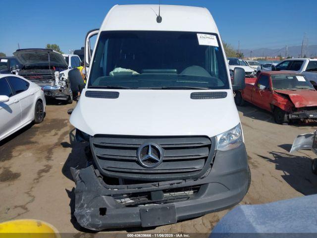 Mercedes-Benz Sprinter 3500 High Roof 4-cyl Diesel Ho Image 10