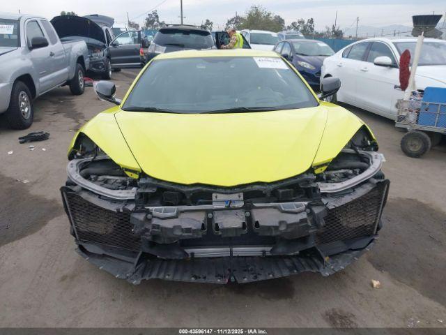 Chevrolet Corvette Rwd  3lt Image 11