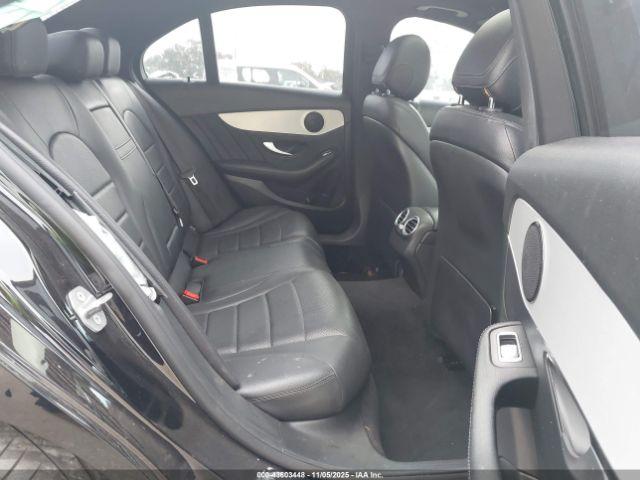 Mercedes-Benz C-Class Sedan Image 9