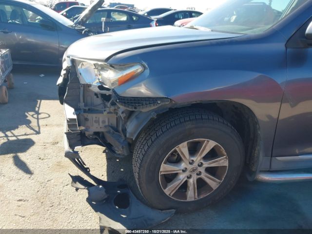 Toyota Highlander Base V6 Image 4