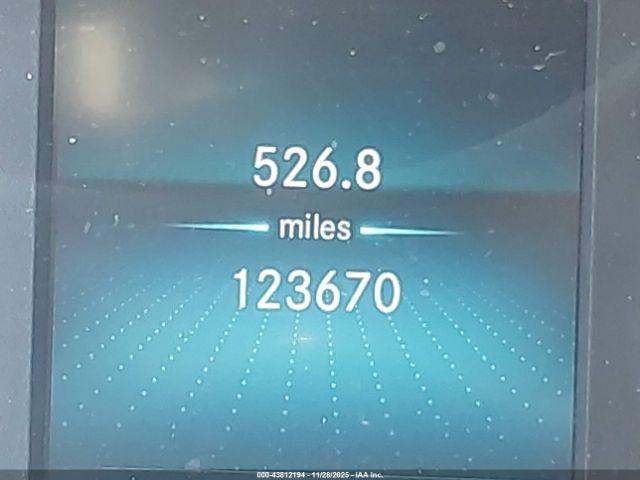 Mercedes-Benz Sprinter 2500 Standard Roof I4 Diesel Image 8