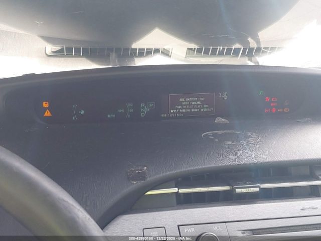 Toyota Prius Two Image 10