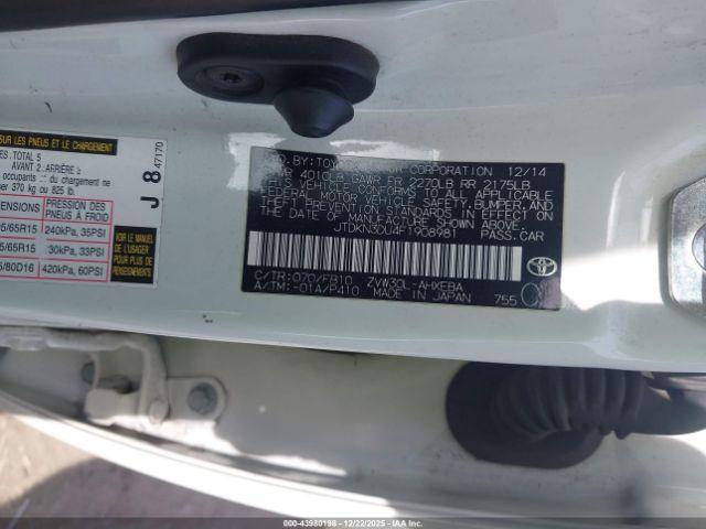 Toyota Prius Two Image 9