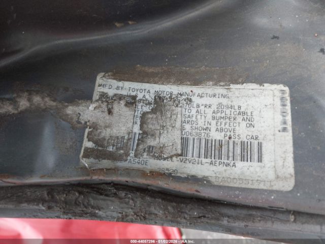 Toyota Camry Le Image 2