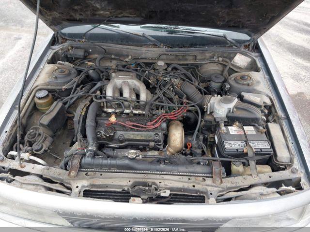 Toyota Camry Le Image 3