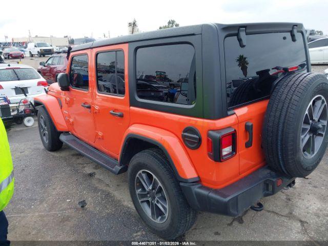 Jeep Wrangler 4-door Sahara 4x4 Image 3