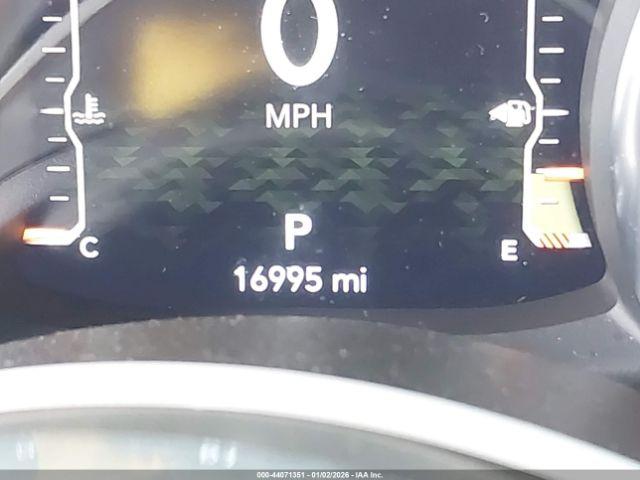 Jeep Wrangler 4-door Sahara 4x4 Image 6