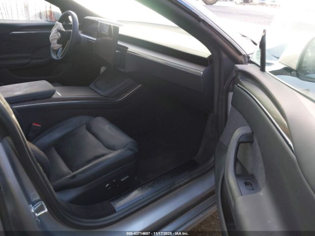 Tesla Model S Rear-wheel Drive Image 7