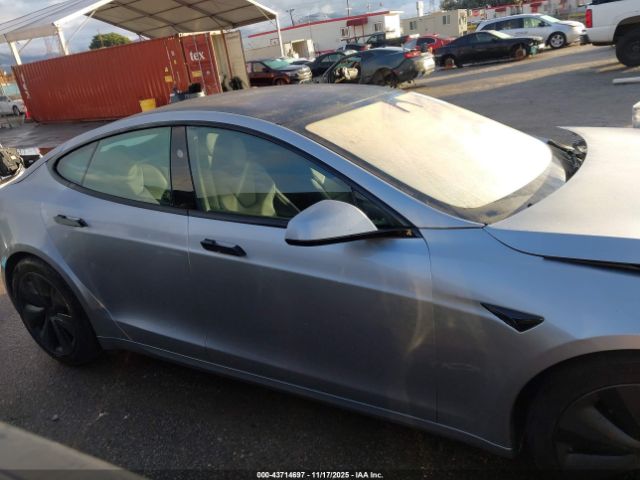 Tesla Model S Rear-wheel Drive Image 8