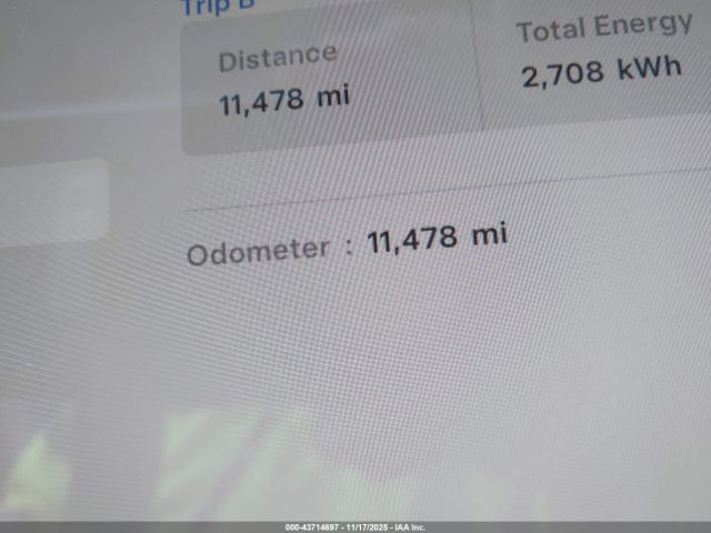 Tesla Model S Rear-wheel Drive Image 6