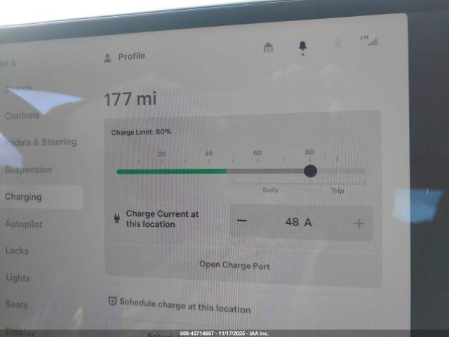 Tesla Model S Rear-wheel Drive Image 5