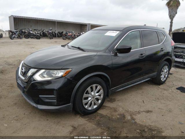 Nissan Rogue S Image 5