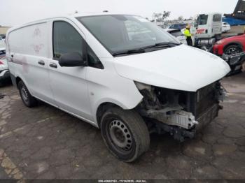  Salvage Mercedes-Benz Metris