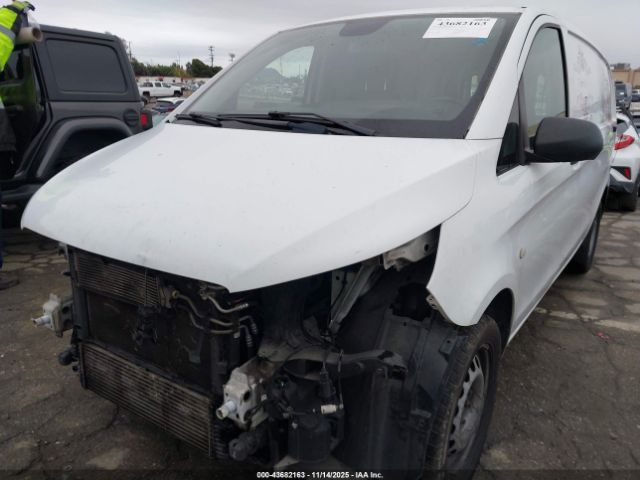 Mercedes-Benz Metris Image 7