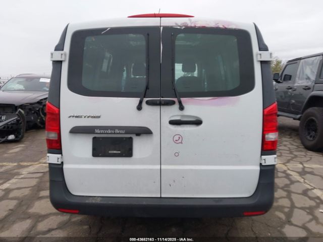 Mercedes-Benz Metris Image 2