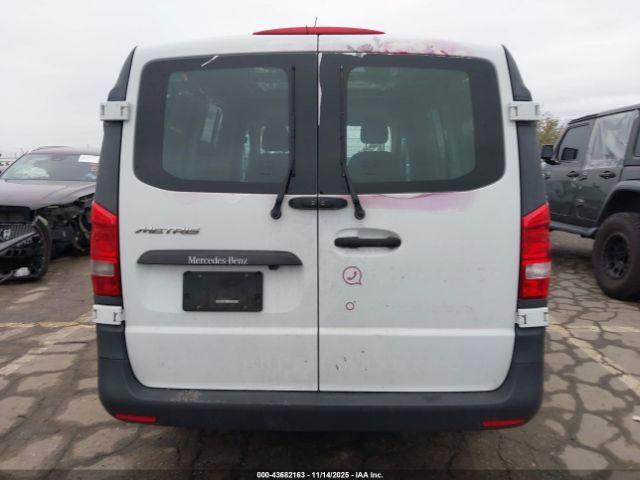 Mercedes-Benz Metris Image 2