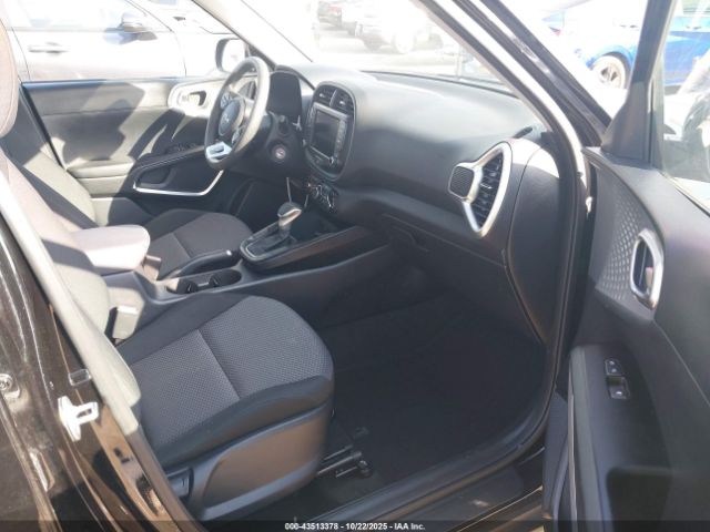 Kia Soul Lx Image 11