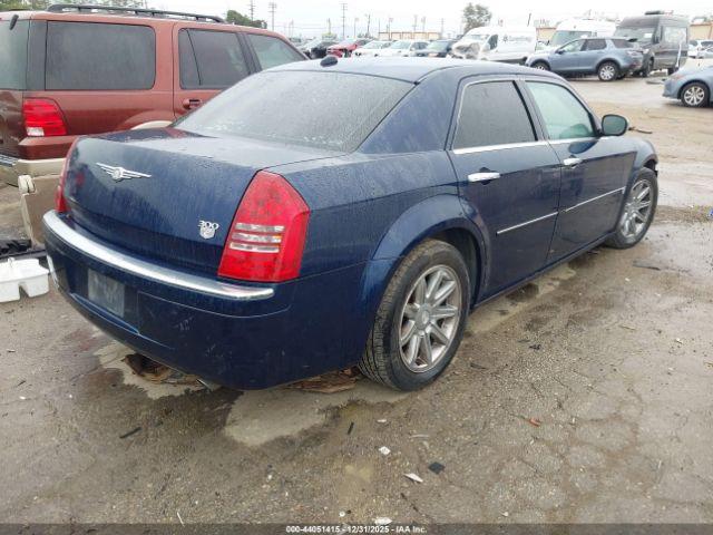 Chrysler 300c Image 5