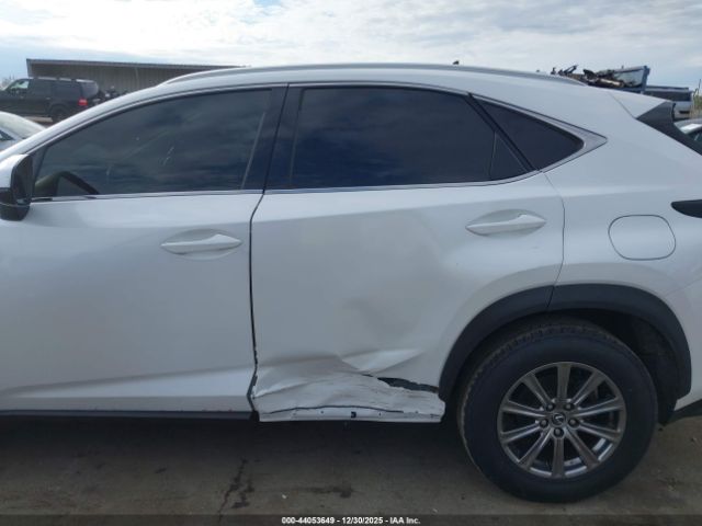 Lexus NX Image 12