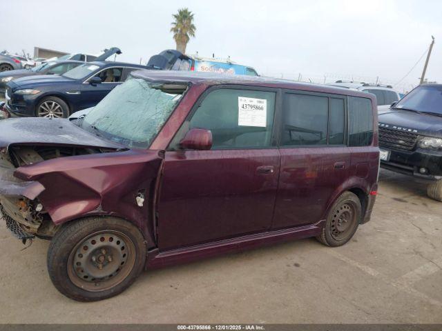 Scion xB Image 10