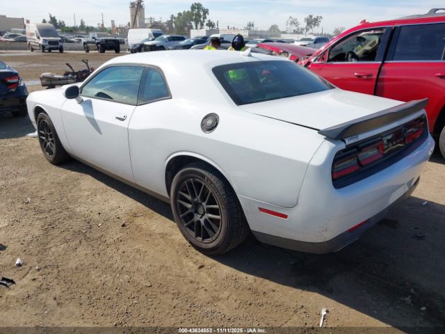 Dodge Challenger Sxt Image 7