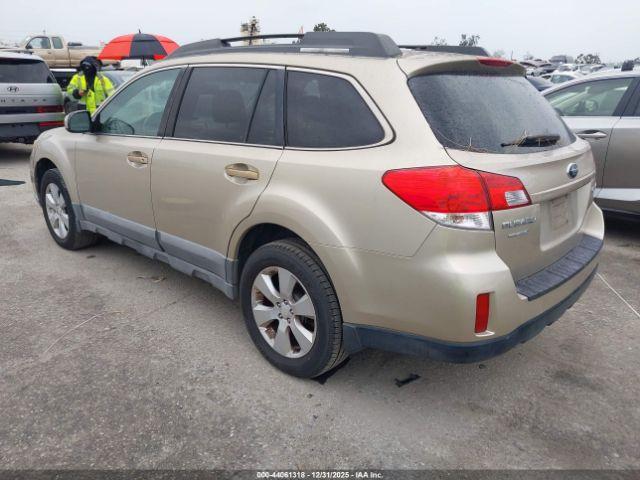 Subaru Outback 2.5i Limited Image 5