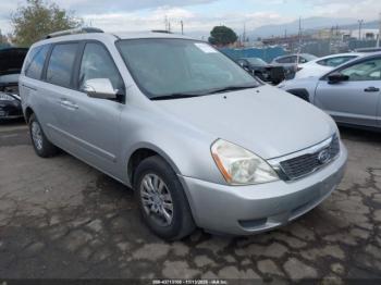  Salvage Kia Sedona