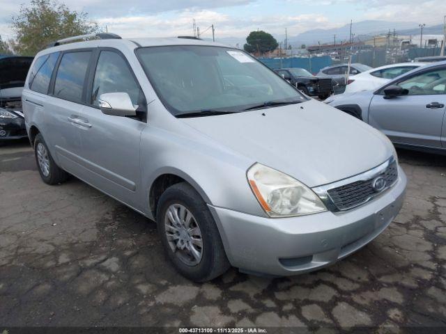  Salvage Kia Sedona