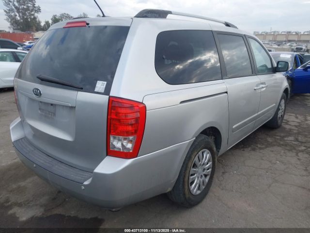 Kia Sedona Lx Image 4