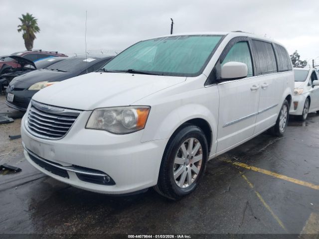 Chrysler Town & Country Touring Image 8