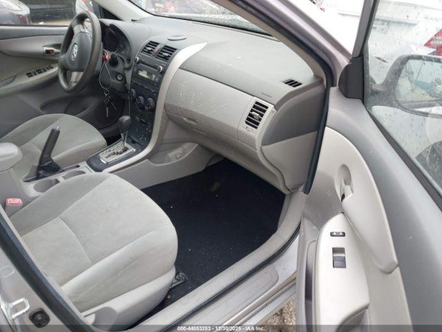 Toyota Corolla Le Image 10