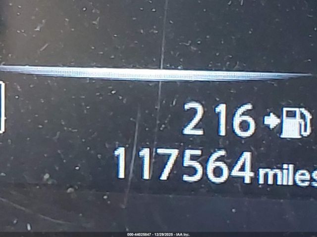 Nissan Rogue S Image 4