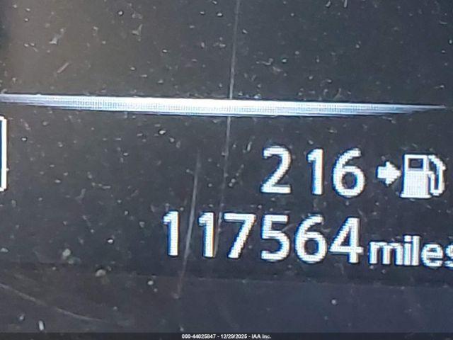 Nissan Rogue S Image 4