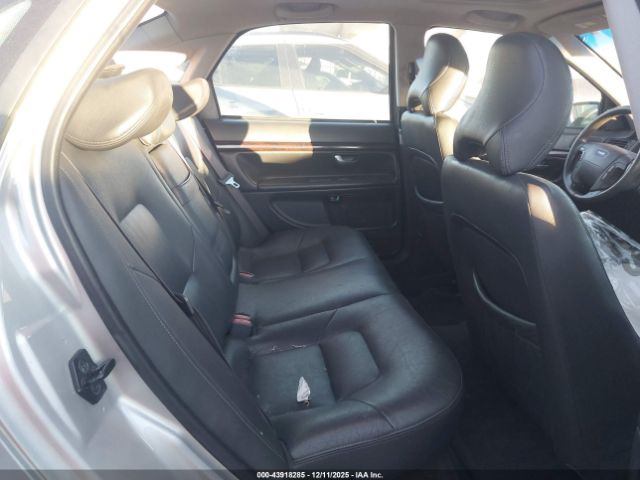 Volvo S80 2.9 Image 10