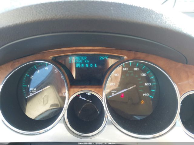 Buick Enclave 2xl Image 2