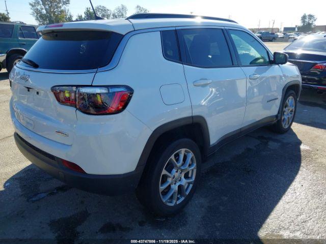 Jeep Compass Latitude Lux 4x4 Image 5