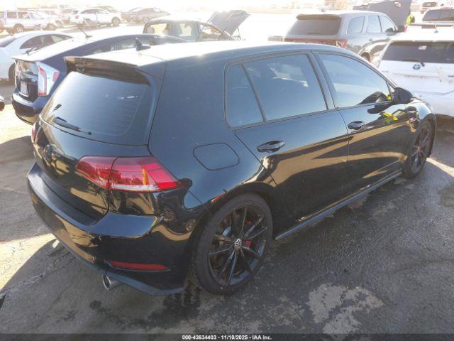 Volkswagen Golf Image 16