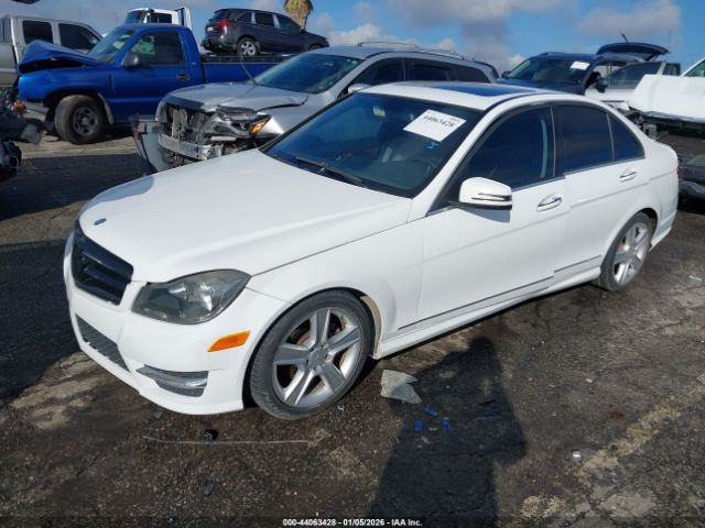 Mercedes-Benz C-Class Image 2